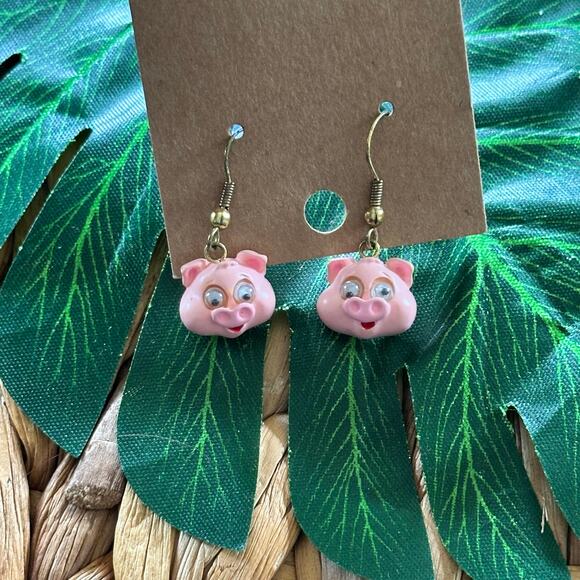 BOGO FREE Google eye VTG piggy face earrings - Picture 3 of 4